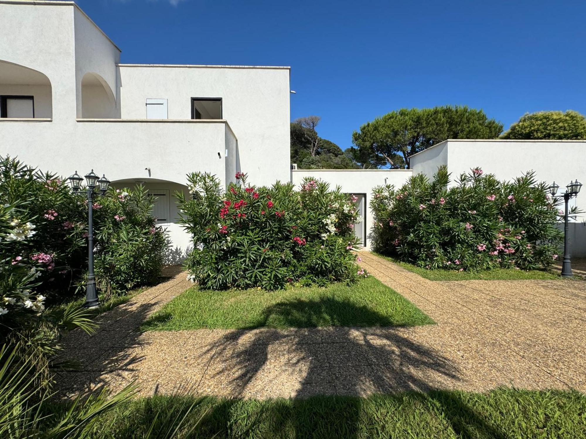 Beach Cannes Bungalows Le Cannet Eksteriør billede